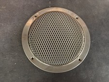 Grille de haut-parleurs