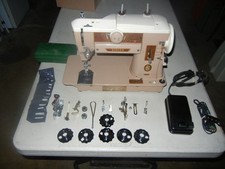 Singer Model 401a Sewing Machine + Accessories