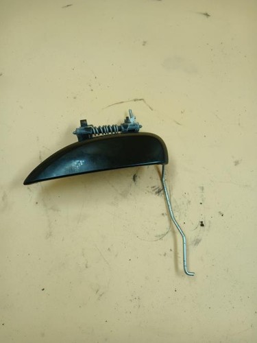 Poignee porte avant gauche