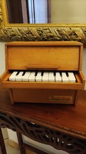 Ancien Piano Bois / Pianocolor