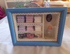 DÉCORATION VITRINE SALLE DE