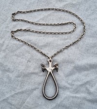 Magnifique Amulette à double