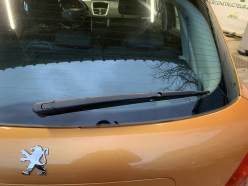 Moteur essuie glace arriere