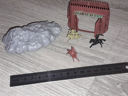 100 petits soldats fort - 1/100,