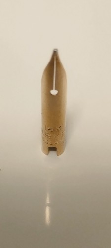 Plume carats pour - plume, or