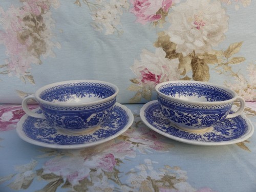Tasses café et sous - café,