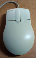 Ancienne souris à boule PS/2
