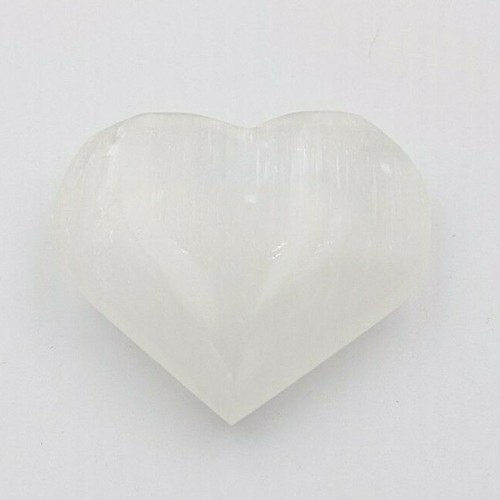 Pierre polie forme coeur en - coeur,