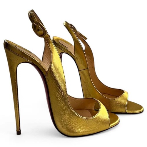 Louboutin hot chick - hot,