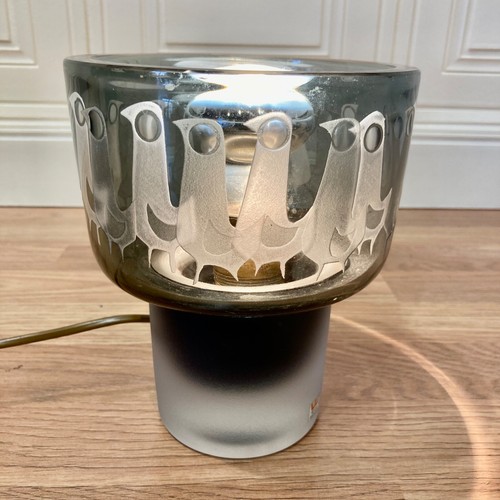 Grande lampe entièrement - grande,
