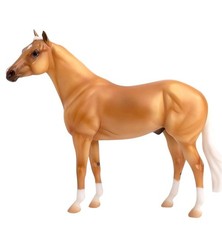 Breyer 2022 Ideal Series