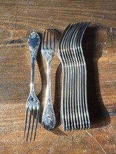 12 fourchettes de table