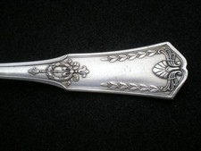 ancienne grande cuillere de service a ragout argenterie 2 poincons SUPERBE MOTIF