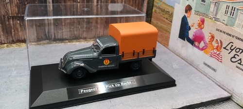 Peugeot 202 pick - peugeot, bâché