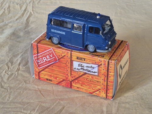 Voiture miniature renault - voiture,