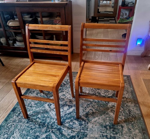 Chaises reconstruction - la,