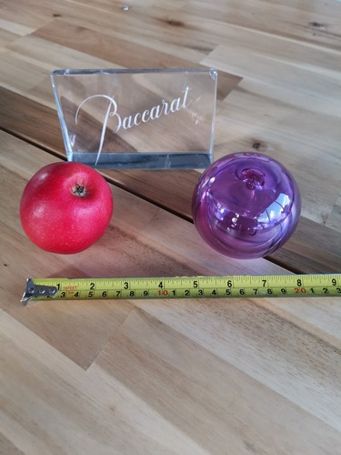 Baccarat crystal ball - , purple