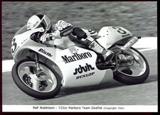 photo de course de moto .Ralf