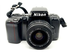 Nikon F-601 AF + Kit Objectif