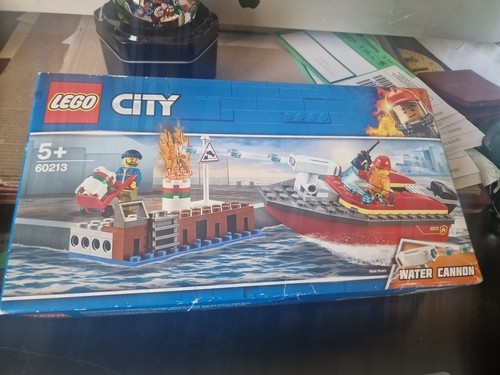 Set boite lego - city, neuf