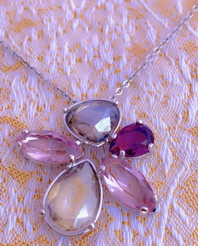 Magnifique collier swarovski - magnifique,