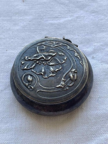 Ancienne petite boite - boite, pilule