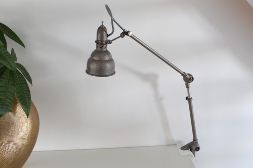 Ancienne lampe atelier - d',