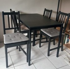 table plus 4 chaises avec