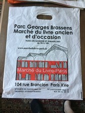 SAC EN PLASTIQUE PARC GEORGES BRASSENS MARCHE DU LIVRE
