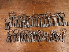 Lot 31 Anciennes clefs