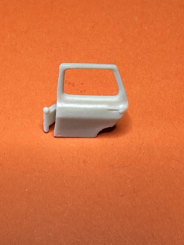 Pièce repro peindre porte - repro.,
