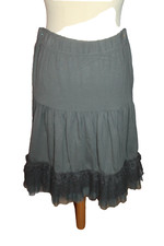 JUPE DOUBLEE FEMME  °°° MYRINE & ME  °°° BRODERIES . TAILLE S. PARFAIT ETAT