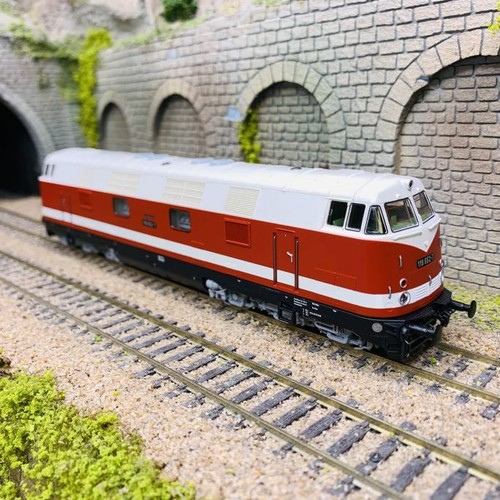 Locomotive diesel 118 652-7