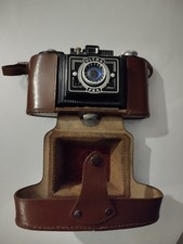 Ancien appareil photo Ultra Fex accompagné de son étui d'origine années 50