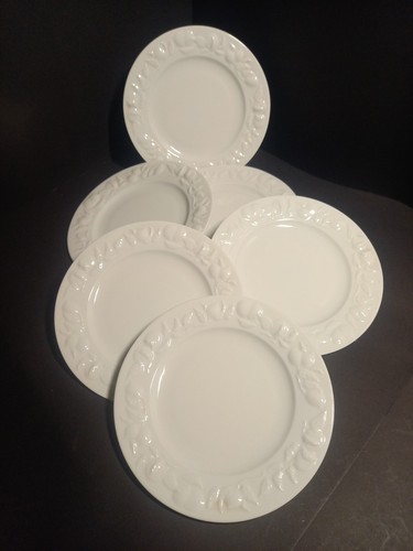 Lot assiettes à - 6,