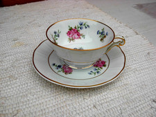 Tasse à café ancienne signé