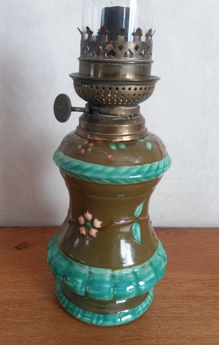 Lampe pétrole ancienne - lampe,