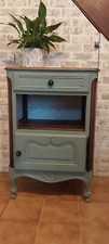 Petit meuble ancien rénové