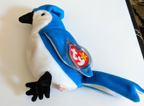 Rocket the blue - jay, beanie