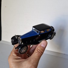 BUGATTI  type 49  1/43 résine super détaillée , Miniatures Du Château   je pense
