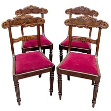 Chaise en acajou sculpté