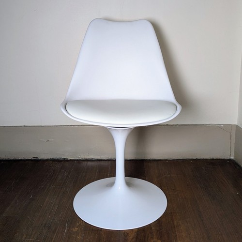 Chaise tulipe dans - , goût