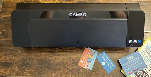 Silhouette cameo classic - silhouette,