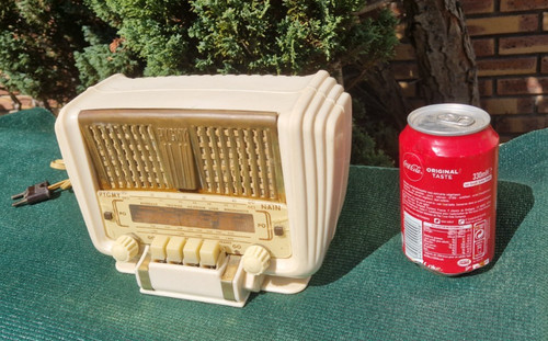 Ancienne radio pygmy modèle - ancienne,