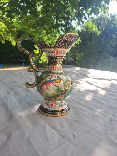 Joli vase type - joli, aiguière