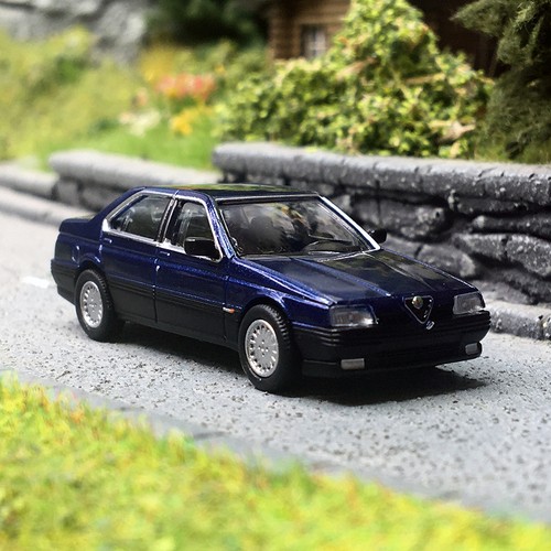 Alfa roméo 164 bleue 1988 - bleue,,