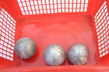 boule de petanque obut match