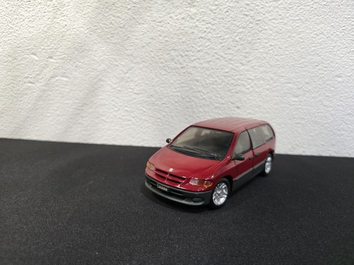 Maisto 1996 dodge caravan 26 - maisto,