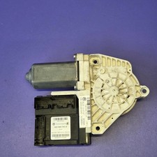 Moteur lève-vitre avant