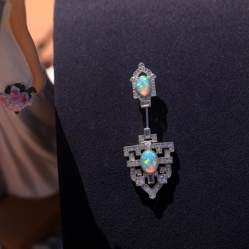 Broche pin dentelle serti - dentelle,